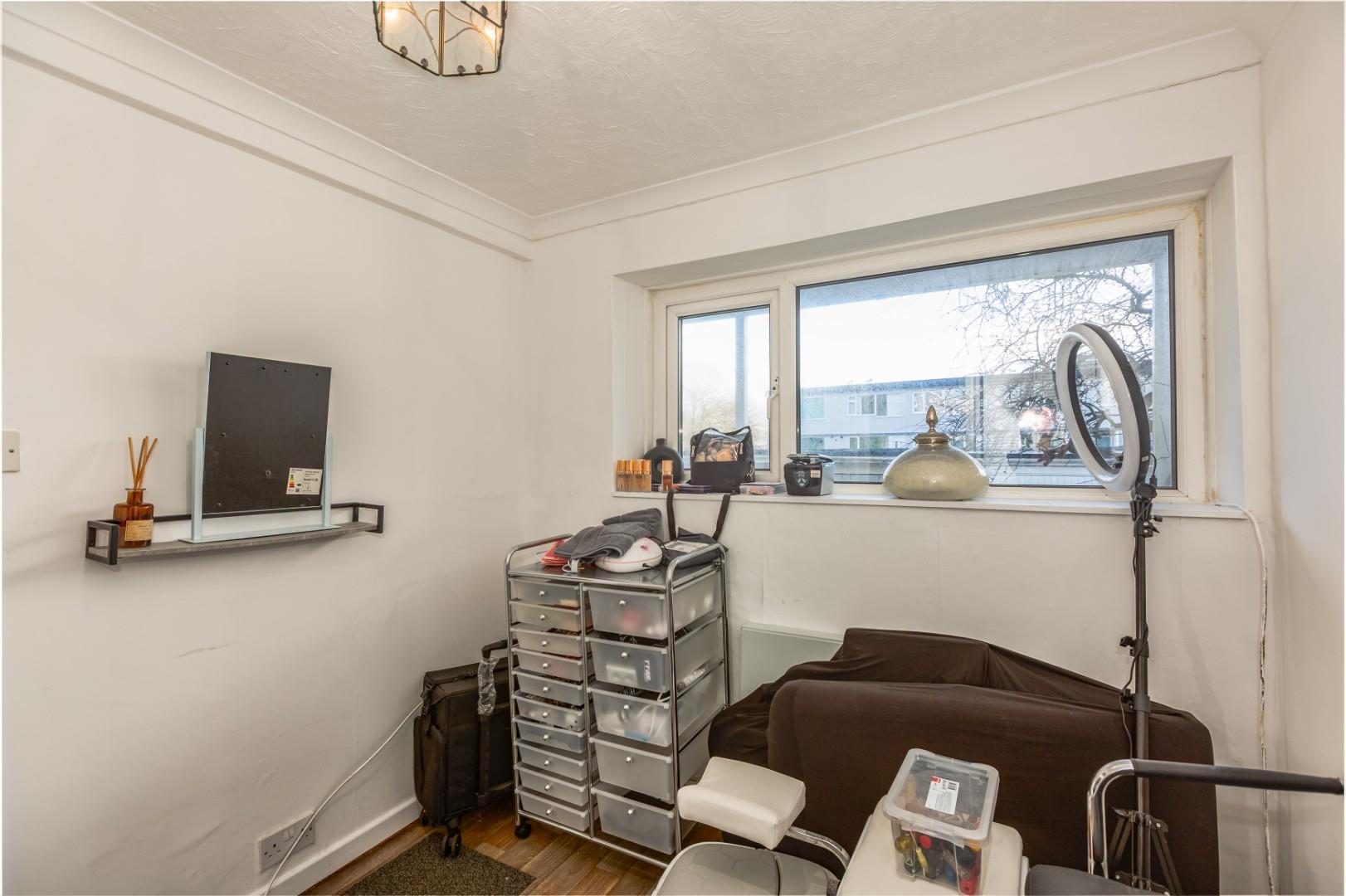 Lilliput Lane, West Cross, Swansea, SA3 5AQ